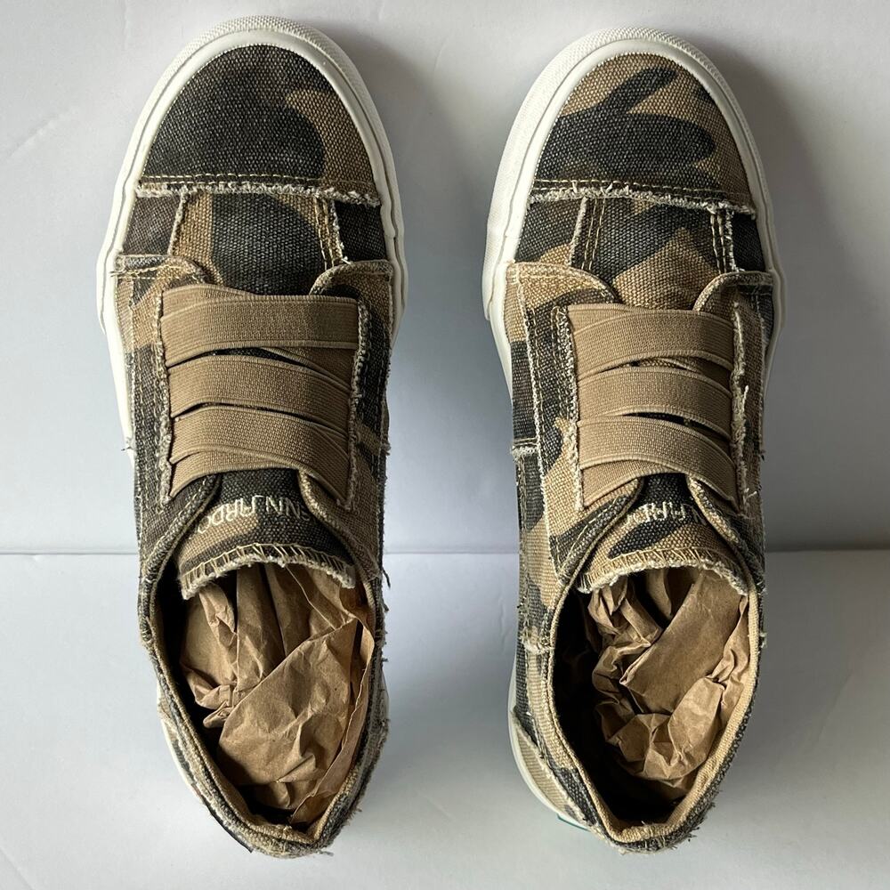 Jenn Ardor Sport Camo Canvas Slip On Sneakers Women’s Size 6